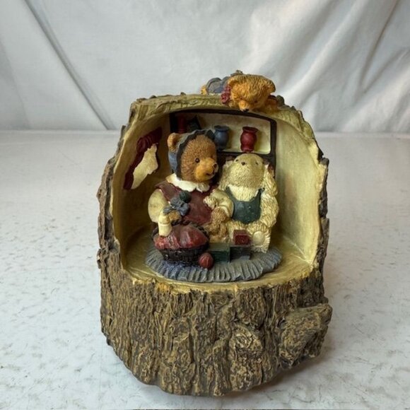 Charming Your Teddy Bear Wind-Up Music Box Featuring Bear Family Scene - Picture 1 of 6